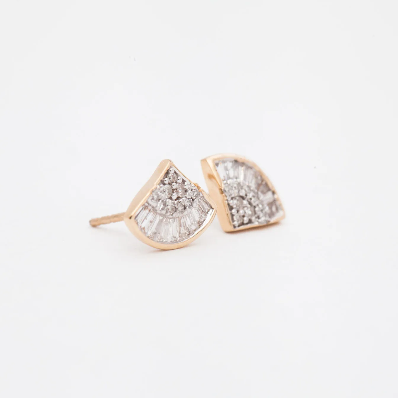 Deco Baguette Fan Studs