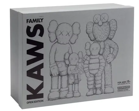 KAWS Family Vinyl Figures Grey/Pink