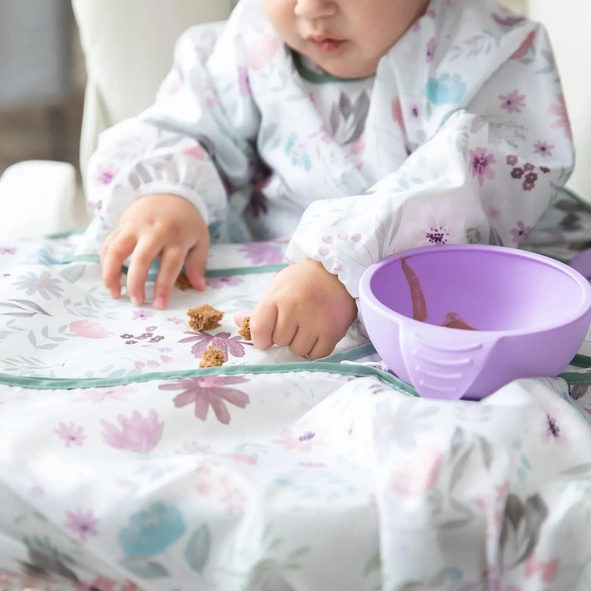 Tray Mate Sleeved Bib: Floral