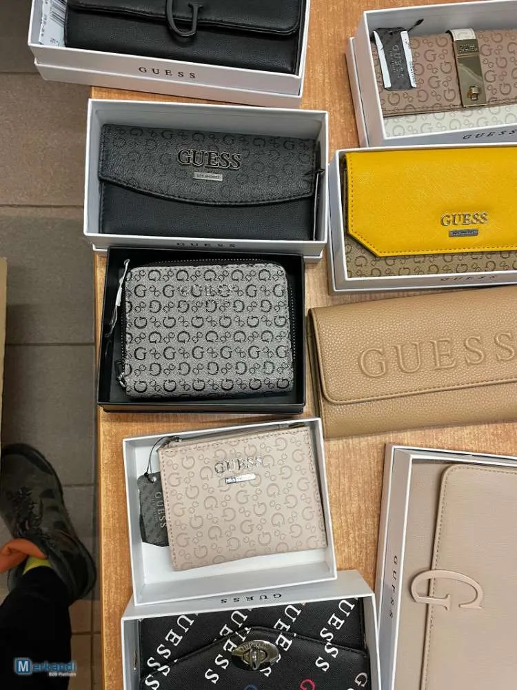 Venta de Guess Wallets