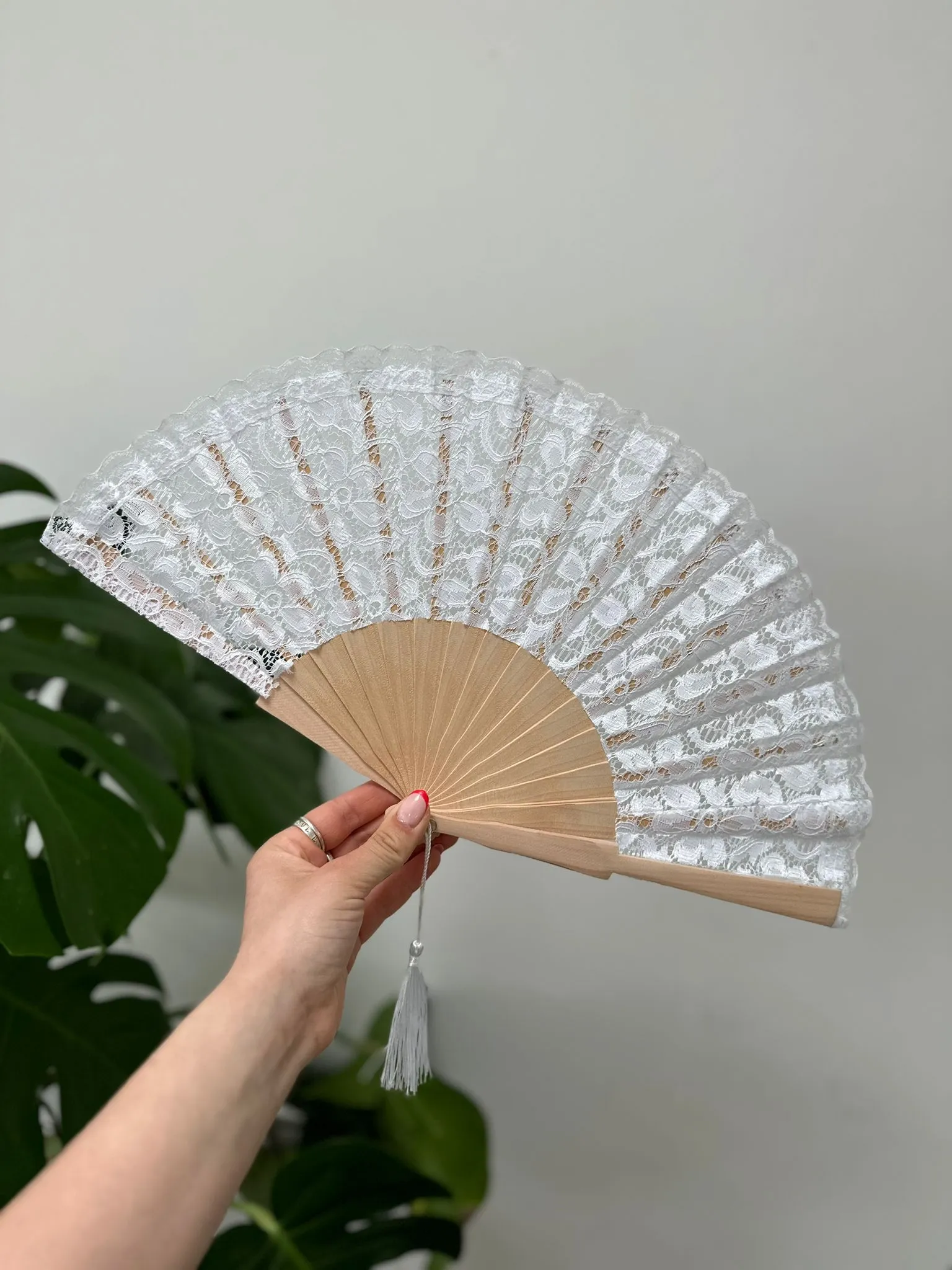 White Luxury Floral Lace Tassel Fan