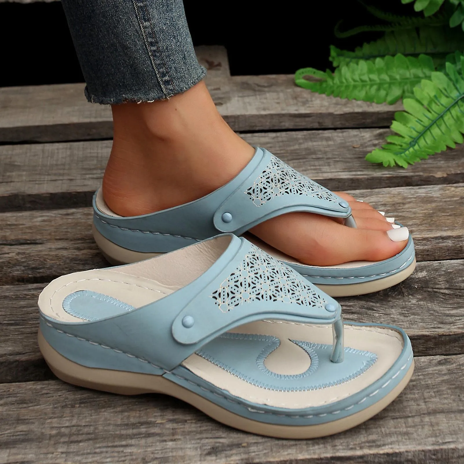 Woman Soft Leather Flip-flops Solid Color Sandals Open-toe Shoes For Outdoor Walking Travelling